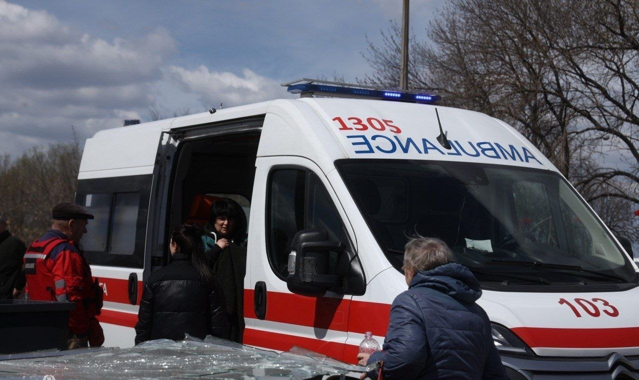 Зображення до:  Внаслідок ракетного удару по Дніпру загинули п’ятеро людей: у місті оголосили день жалоби