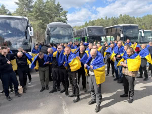 Зображення до посту: Серед звільнених з російського полону  — 13 військових з Харківщини