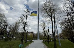 Зображення до посту: Пориви вітру на Харківщині: енергетики попереджають про небезпеку обривів мереж