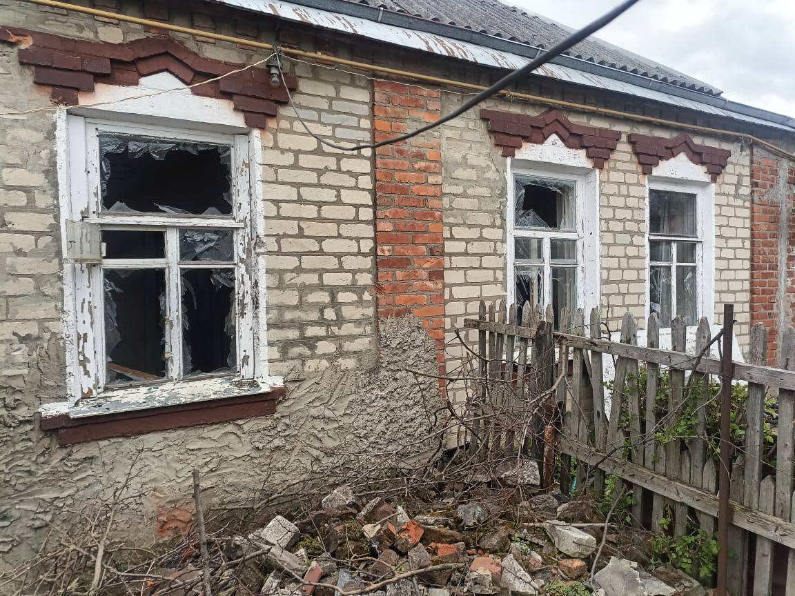 Зображення до:  Дрон V2U пошкодив житлові будинки в Черкаській Лозовій