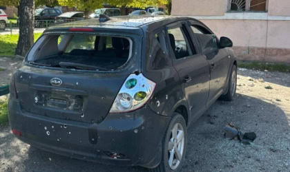 Авто, пошкоджене від удару по Чугуєву Харківської області 28 квітня 2026