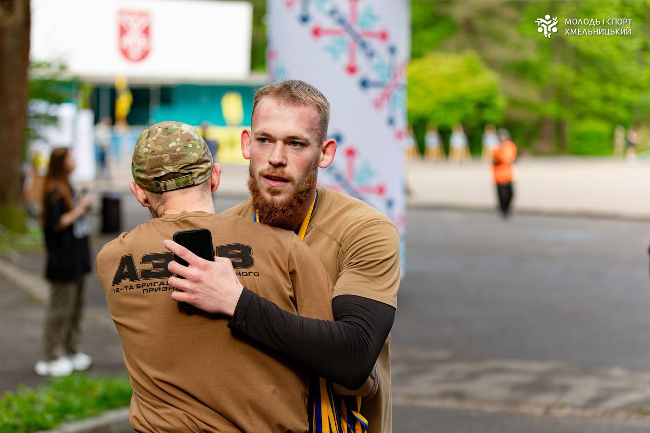 Article «Азов» після Маріуполя: як формується корпус