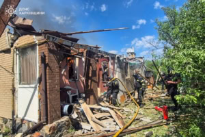 Зображення до посту: У Шевченковому під завалами будинку знайшли загиблою 75-річну жінку