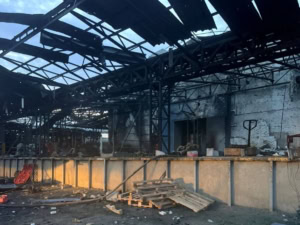 Зображення до посту: Від ударів по Харкову постраждала 16-річна дівчина, пошкоджено поштове депо