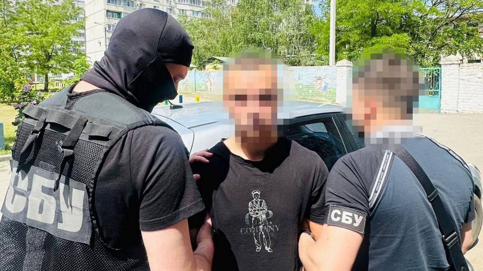 Зображення до:  У Харкові затримали 16-річного хлопця, який намагався продавати зброю — СБУ