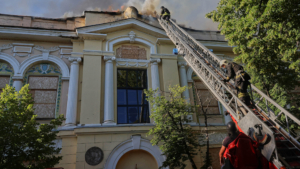 Зображення до посту: НСХУ започатковує спецфонд для відновлення колекції Харківського худмузею