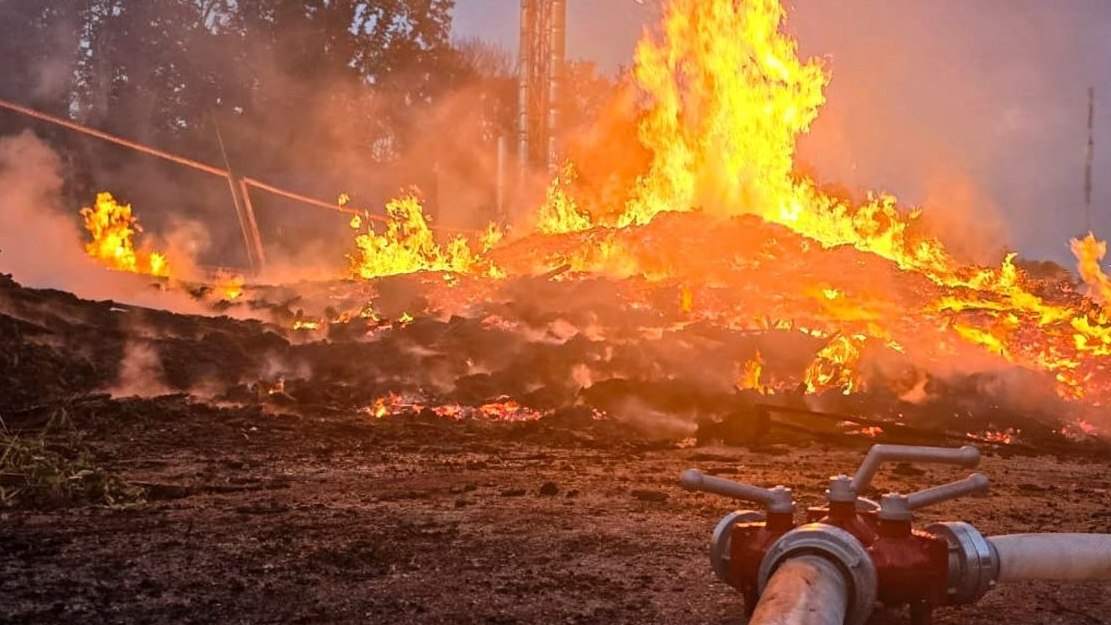 Зображення до:  Від обстрілів під Харковом пошкоджені підприємства та оселі, постраждали цивільні