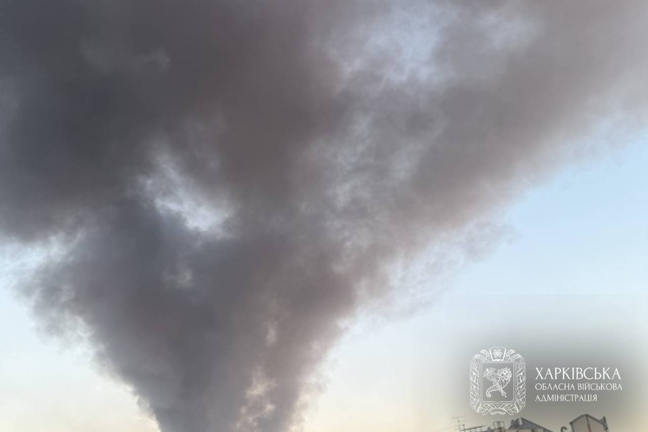 Дим від обстрілу