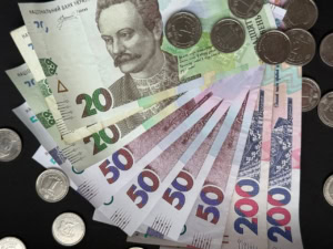 Зображення до посту: Поранення через війну: кому з цивільних призначають пенсії та компенсації