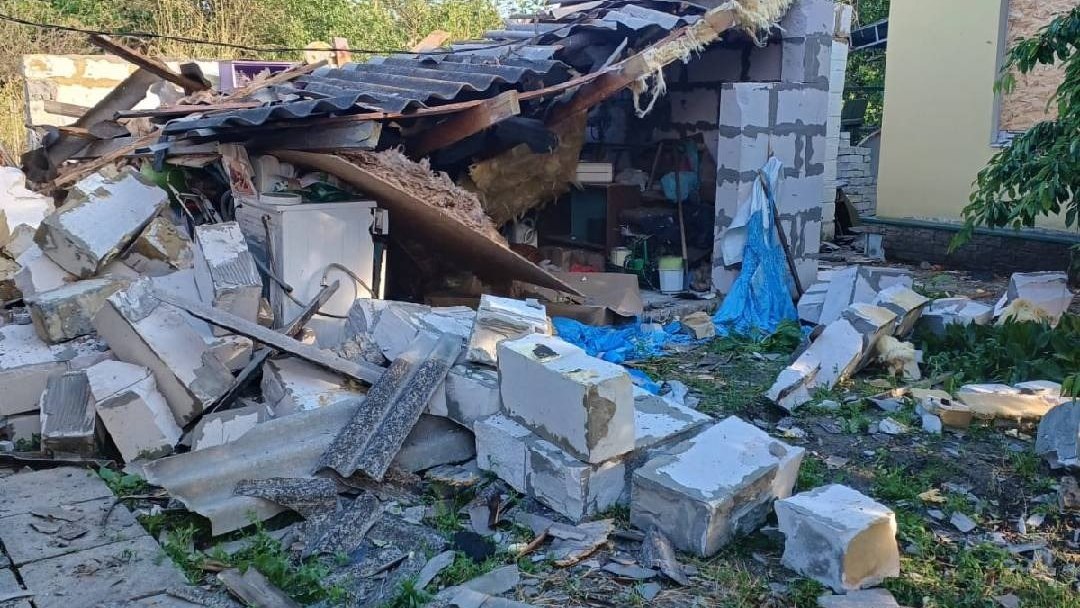 Зображення до:  Від ударів по Борівщині та Великобурлуччині постраждали п’ятеро людей