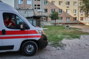 Зображення до посту: Наслідки авіаударів по Харкову 1 липня: загинув підліток, пошкоджені 114 будинків