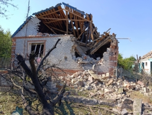 Зображення до посту: У Шевченківській громаді почастішали удари КАБами: є загиблий, п’ятеро постраждалих