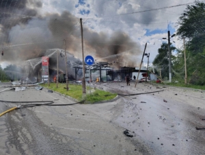 Зображення до посту: Армія рф атакувала АЗС в Ізюмі: є загиблий та поранені