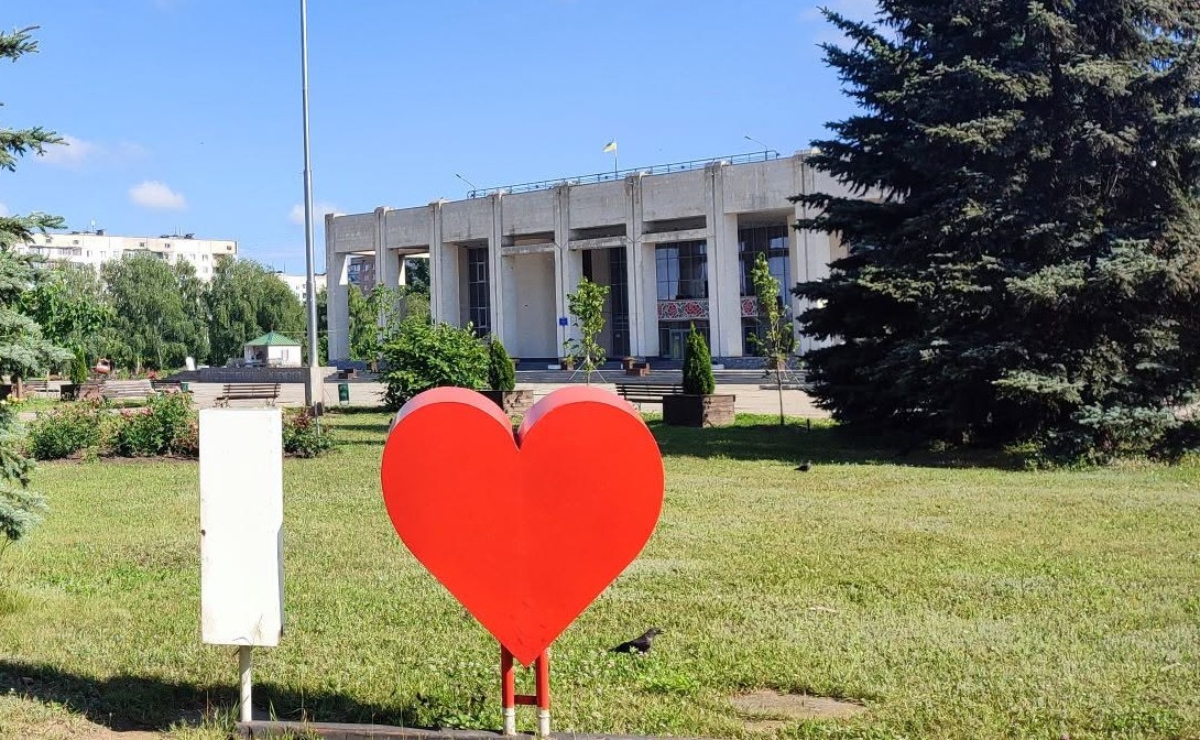 Зображення до:  У Златополі дрон атакував АЗС, у Лозівському районі є знеструмлення