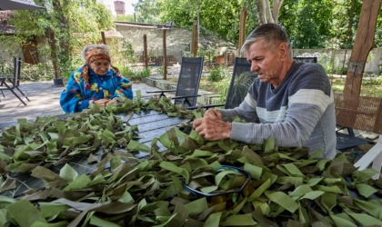 «Поки живенький — треба рухатись, допомагати»: харківська «Велика родина» для фронту KS260820
