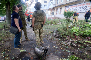 Зображення до посту: Стало відомо, чим росія вдарила по п’ятиповерхівці в Харкові: фото