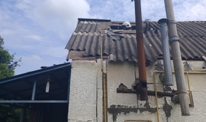 FPV-дрон атакував будинок у Золочеві: постраждали жінка та дитина WhatsApp Image 2026-07-21 at 13.48.08и