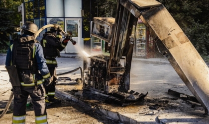 Російський дрон влучив в АЗС у Харкові, постраждала працівниця Пожежа на АЗС у Харкові, 7 липня 2026