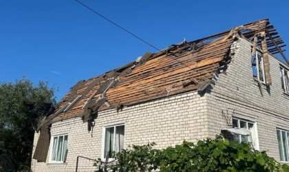 Три удари в один будинок: У Золочеві дрон рф повторно вдарив, коли медики допомагали пораненим photo_2026-07-16_18-51-53
