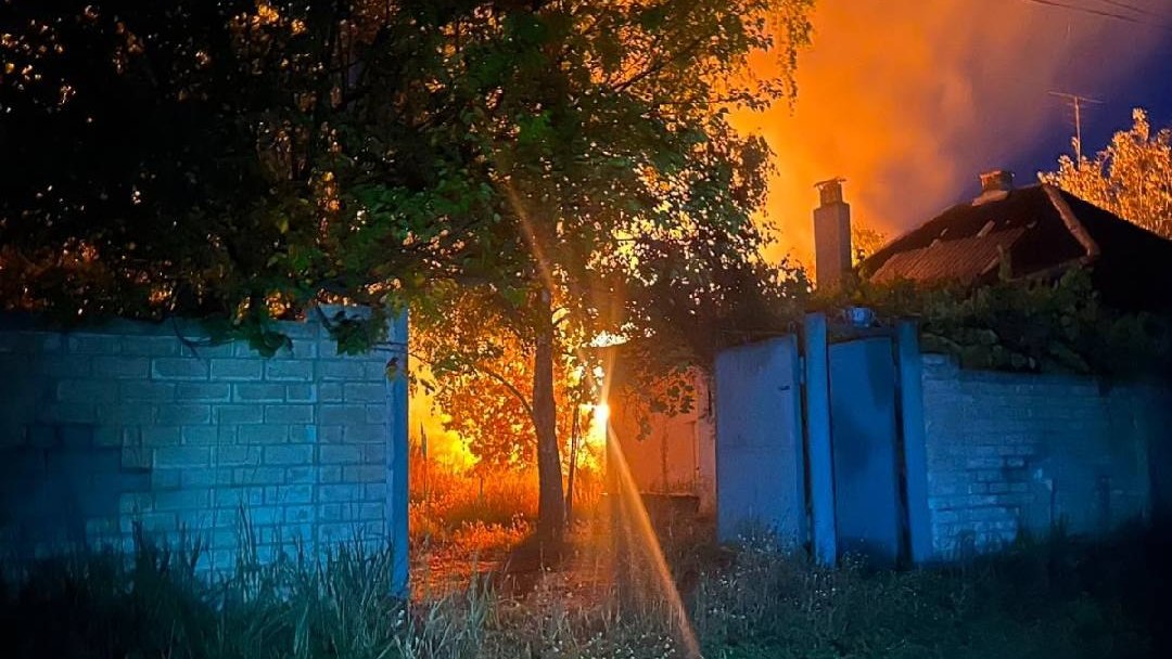 Зображення до:  На Великобурлуччині та Золочівщині від обстрілів постраждали дві жінки