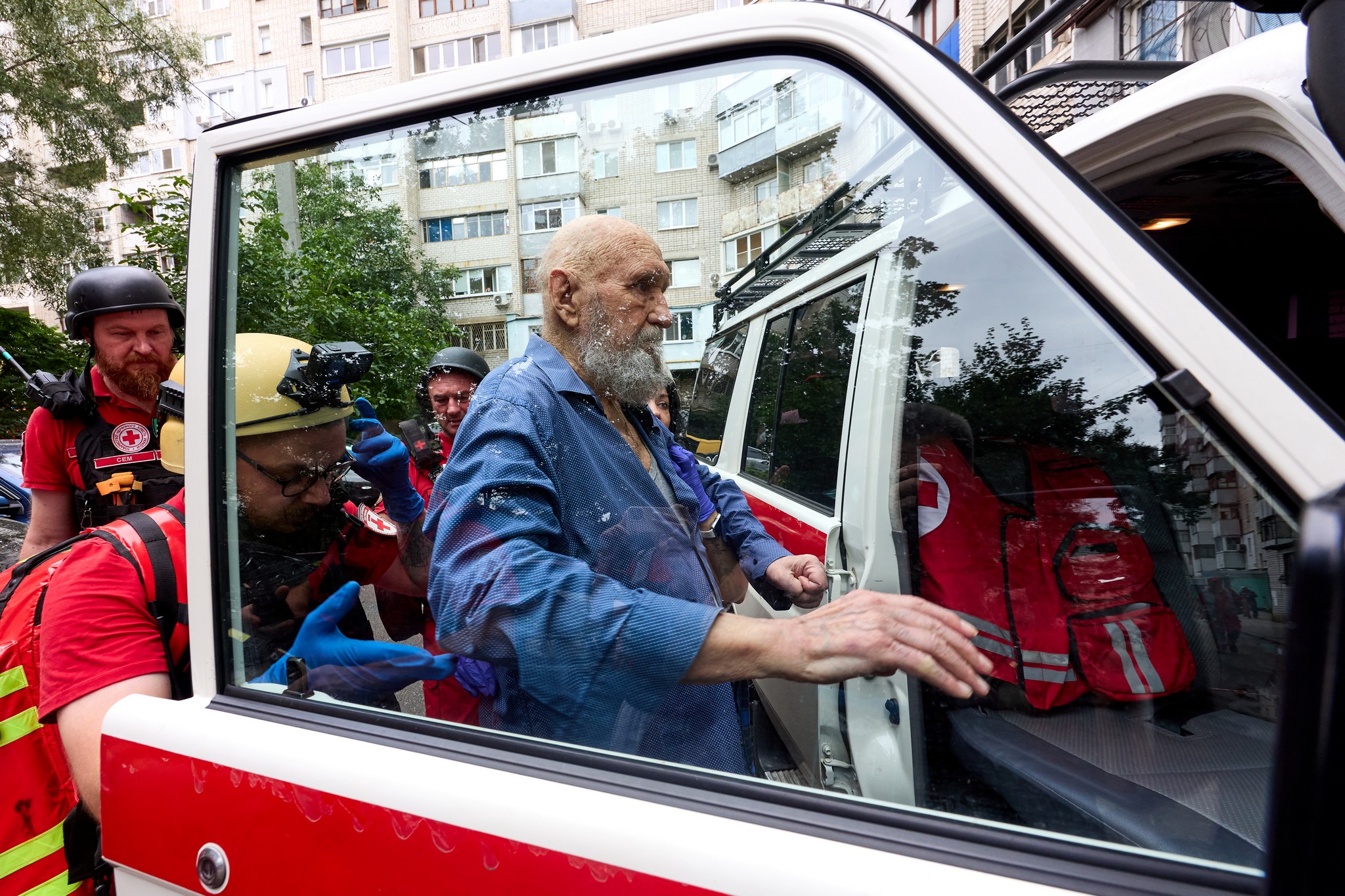 Зображення до:  У Харкові загасили пожежі після обстрілу 9 серпня: загинула одна людина