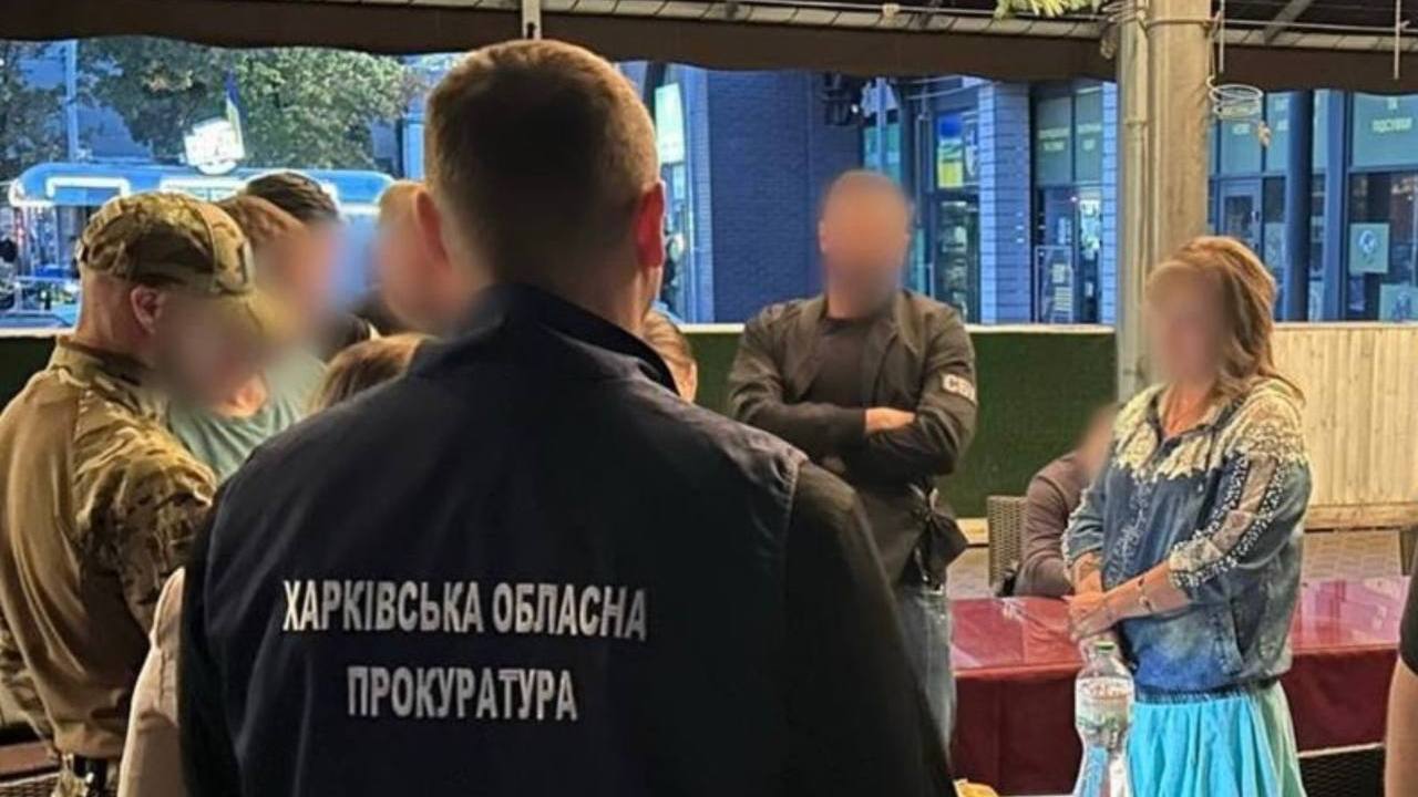 Зображення до:  Обіцяла «списати» військового зі служби за гроші: суд ухвалив вирок харків’янці