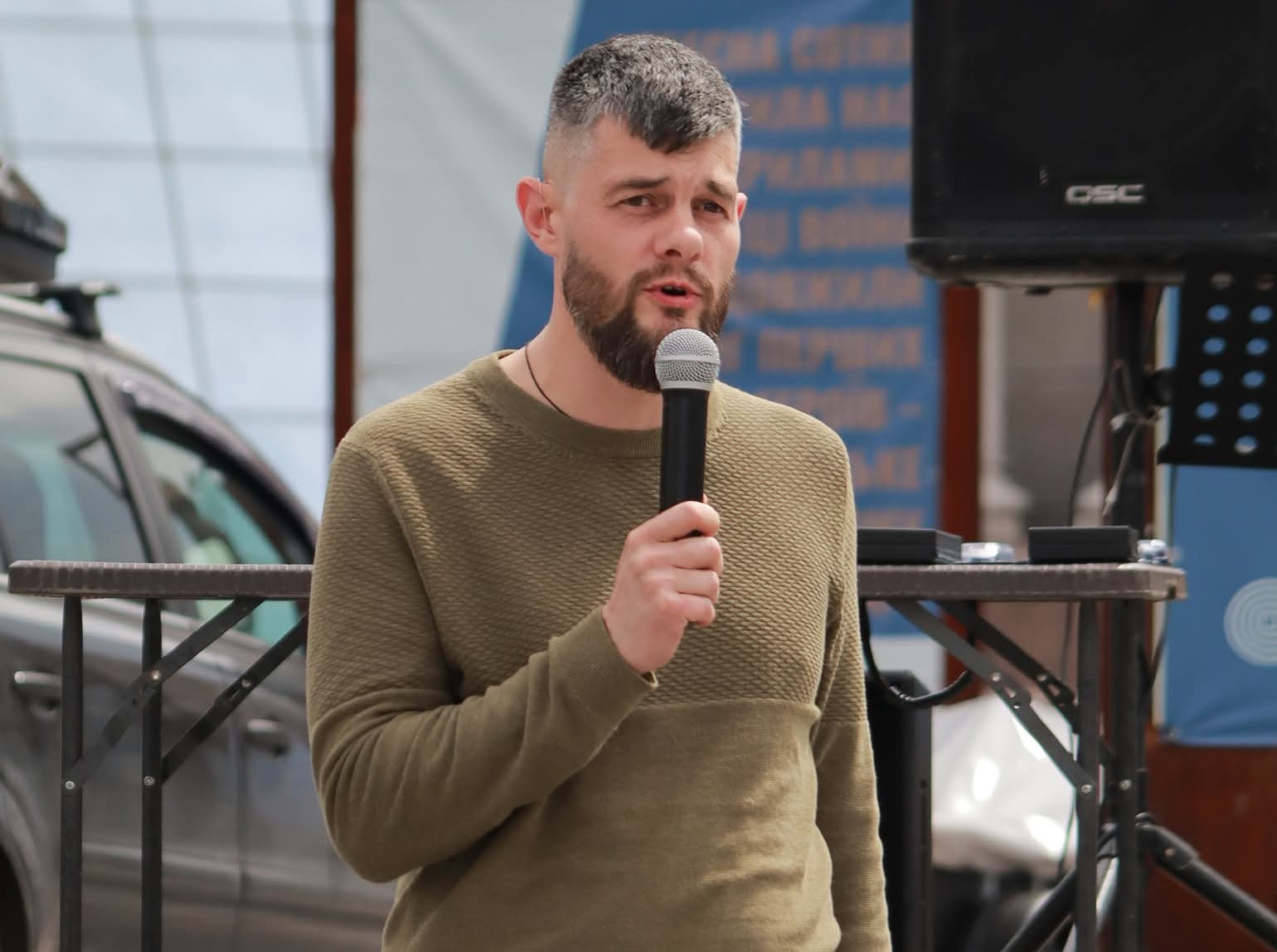 Ігор_Шишко_отримує_Хрест_Петра_Калнишевського_2025_Майдан_Незалежності