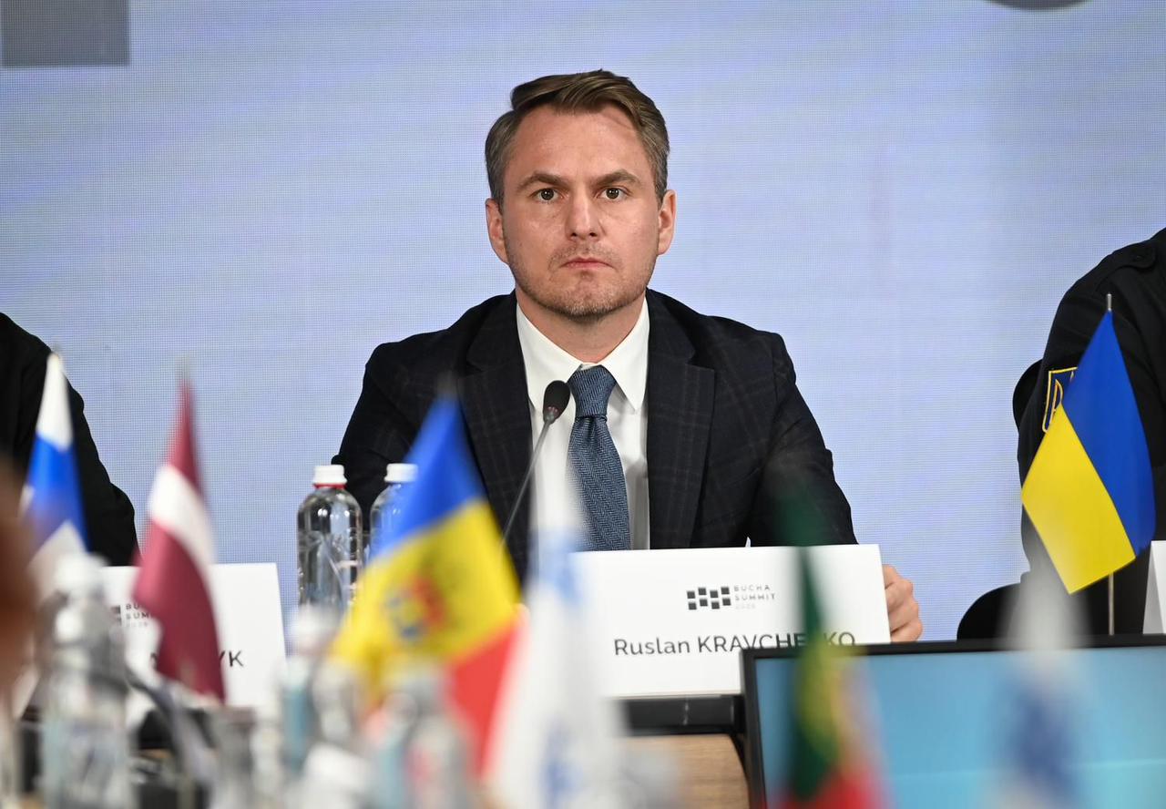 Генпрокурор Кравченко підписав підозру очільнику НАБУ: реакція бюро та Зеленського Руслан Кравченко