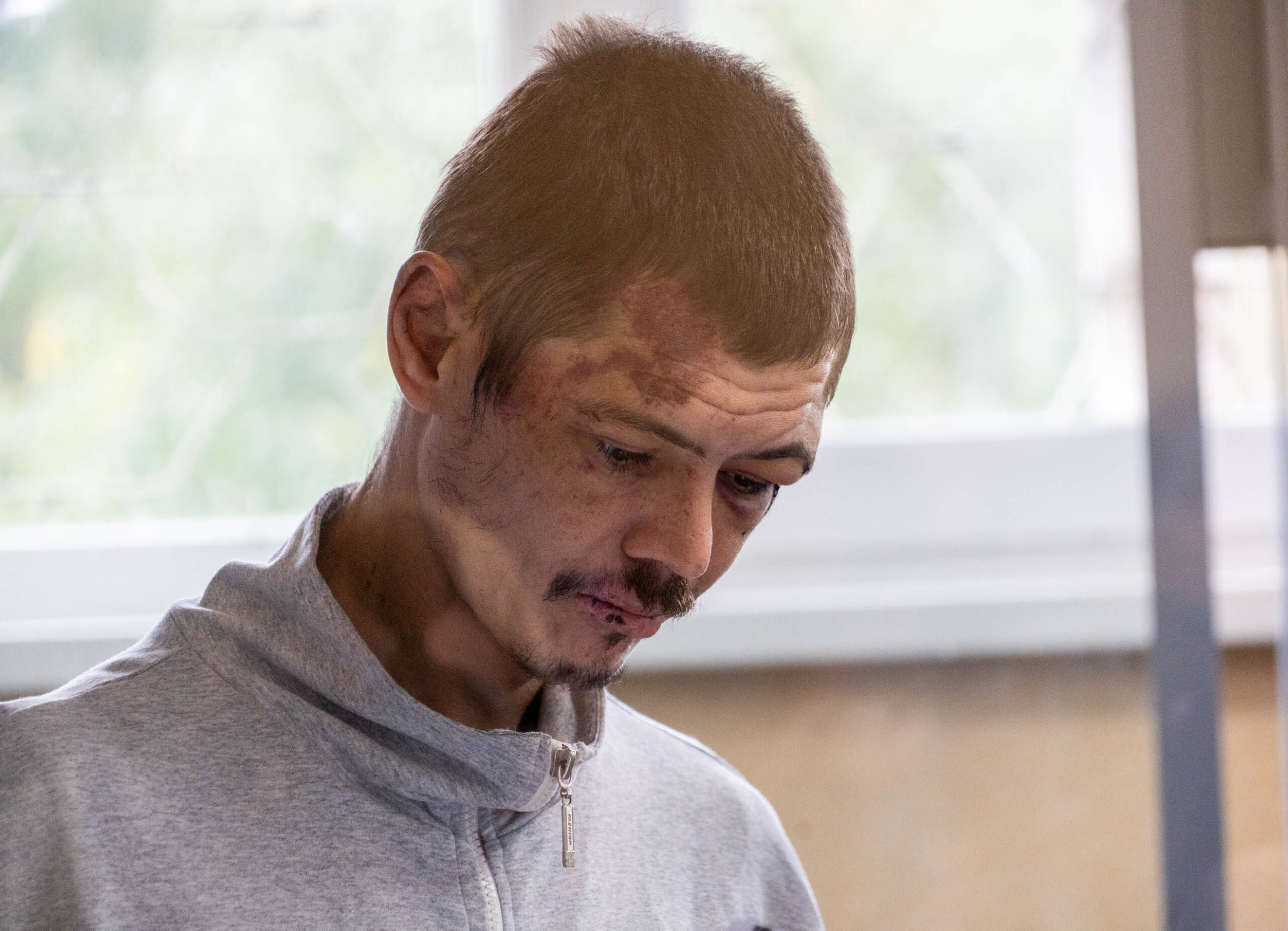 У Харкові обрали запобіжний захід бійцю рф, якого підозрюють у вбивстві українських військових та рибалки DSC09877