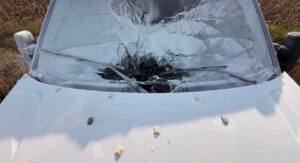 Пошкоджене дроном авто під Харковом, 13 жовтня 2026
