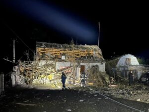 Пошкоджений будинок у селі Пришиб на Харківщині, 19 жовтня 2026