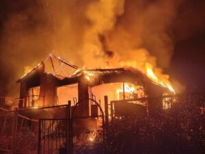 Пожежа від обстрілу в Ізюмі на Харківщині, 20 жовтня 2026